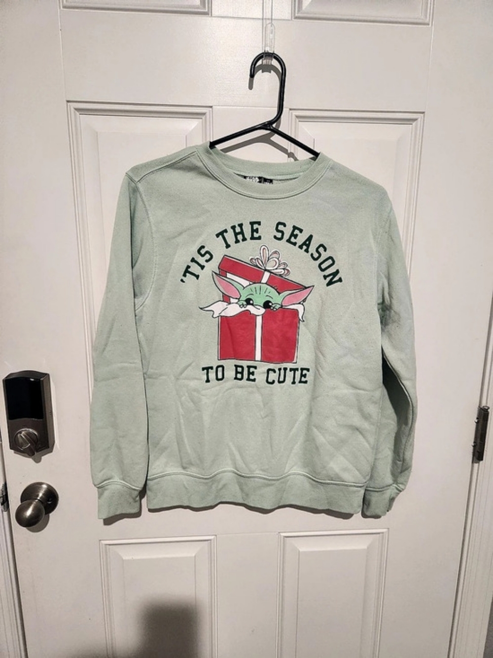 Star Wars Grogu Holiday Graphic Green Crewneck Pullover Sweatshirt Unisex Sz S